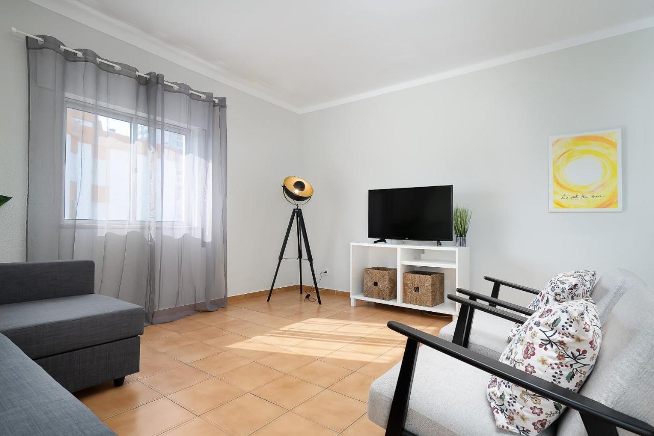 Tranquil View Apartment By Lovelystay Quarteira Esterno foto
