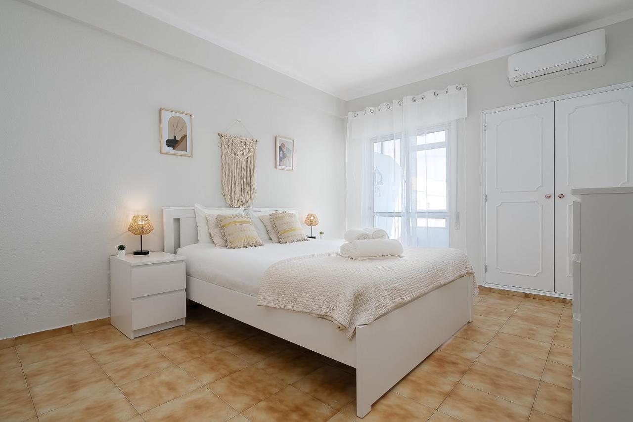 Tranquil View Apartment By Lovelystay Quarteira Esterno foto