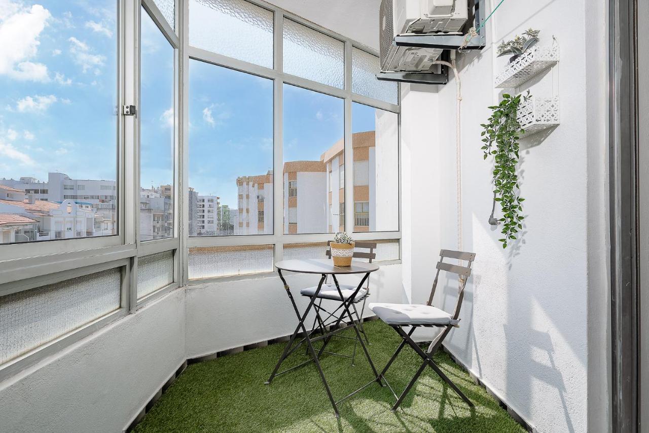 Tranquil View Apartment By Lovelystay Quarteira Esterno foto