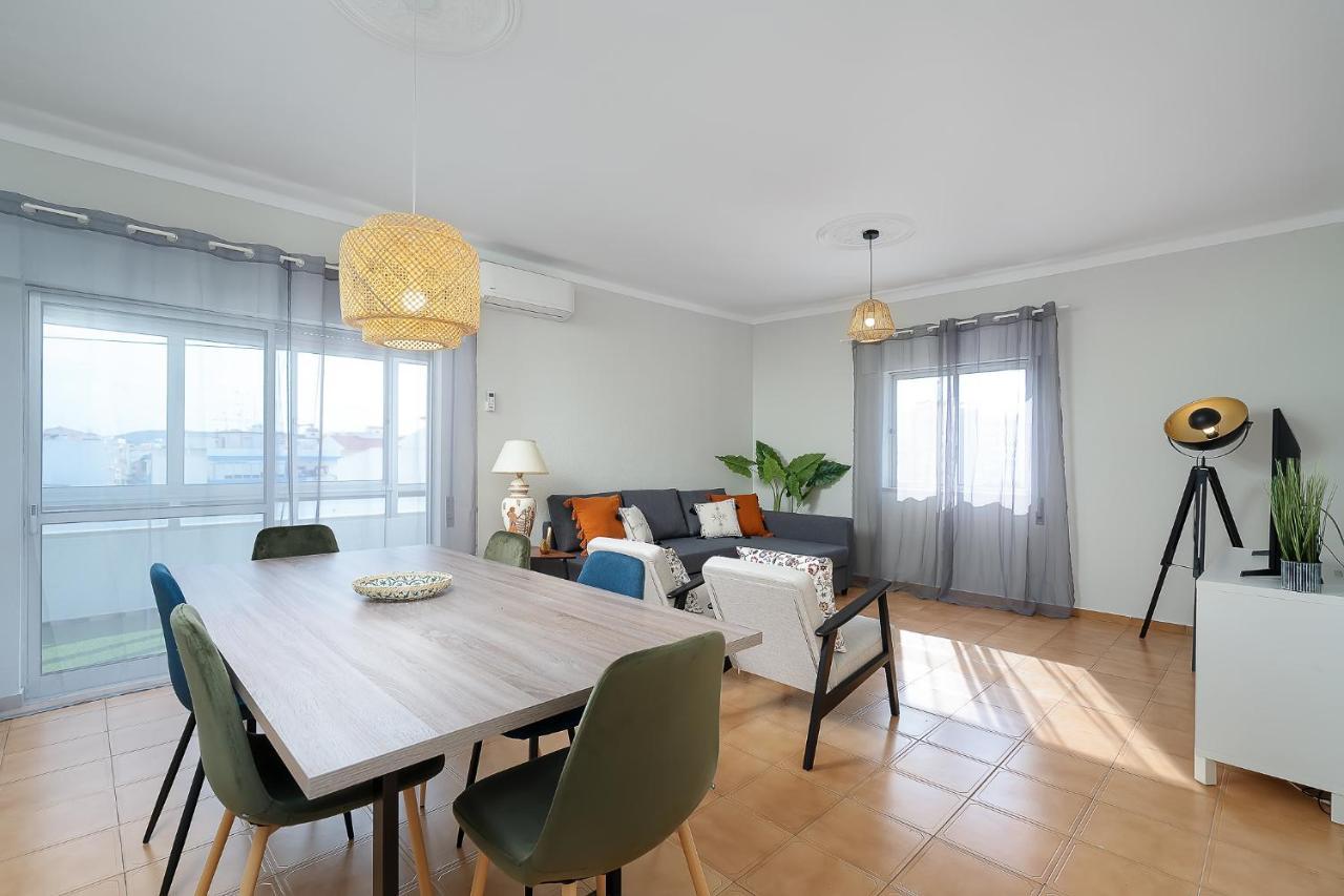 Tranquil View Apartment By Lovelystay Quarteira Esterno foto
