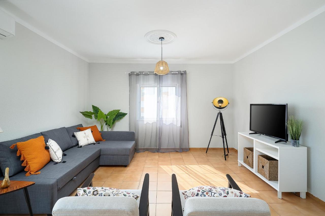 Tranquil View Apartment By Lovelystay Quarteira Esterno foto